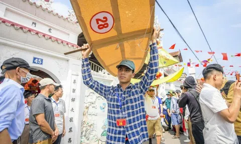 Hà Nội: Đặc sắc lễ hội thi thả diều ngàn năm tuổi